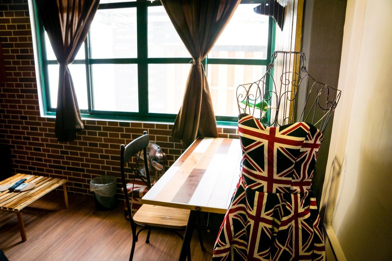 Baker Street London Style Inn Tainan Luaran gambar